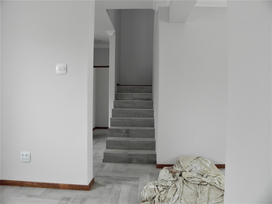 To Let 3 Bedroom Property for Rent in Fountains Estate Eastern Cape